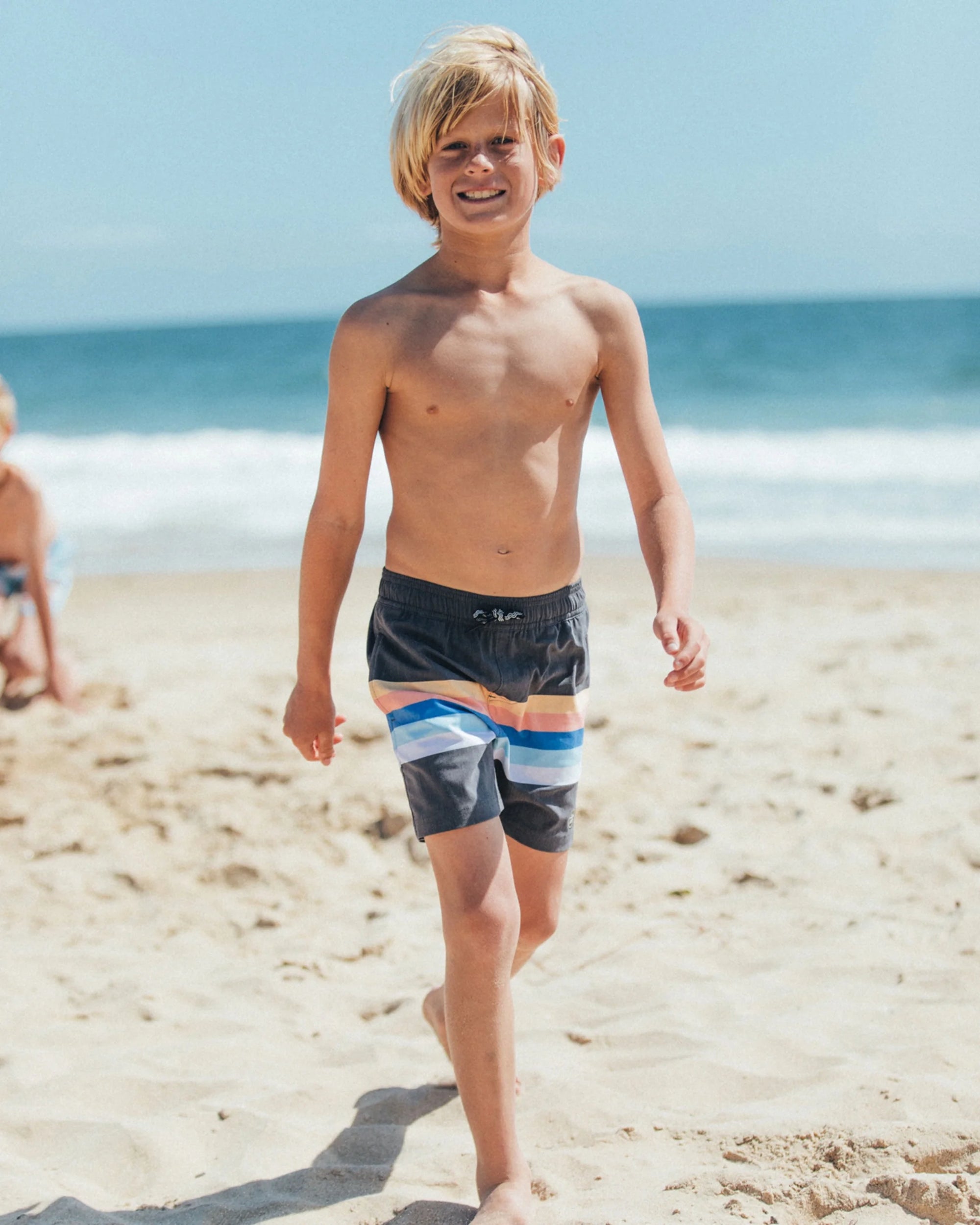 Vintage Stripe Volley Trunk