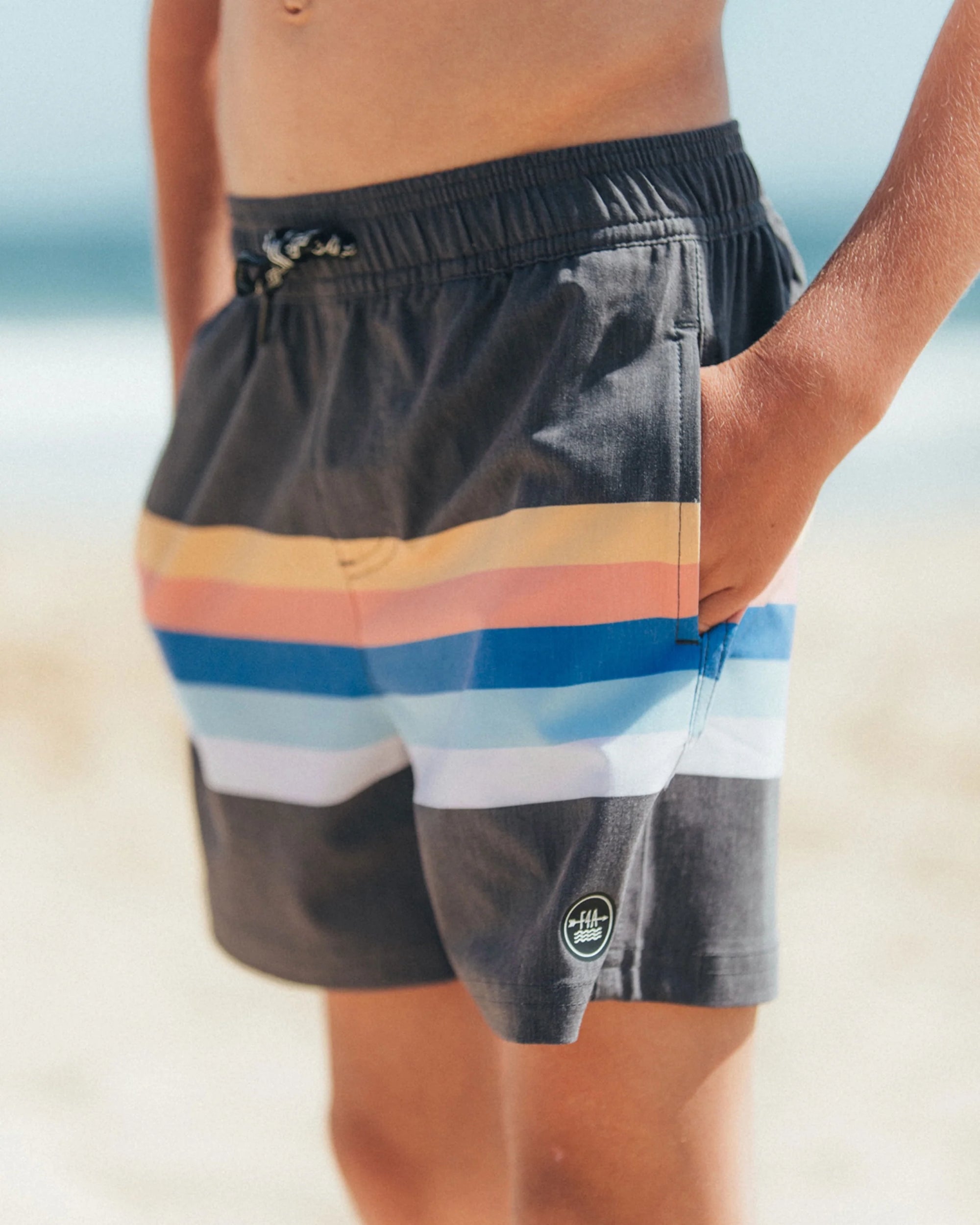 Vintage Stripe Volley Trunk