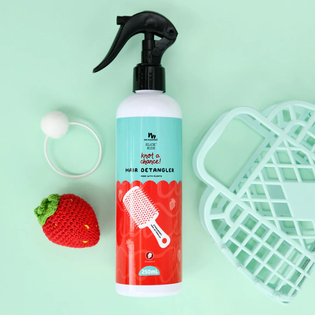 Hair Detangling Spray in Strawberry