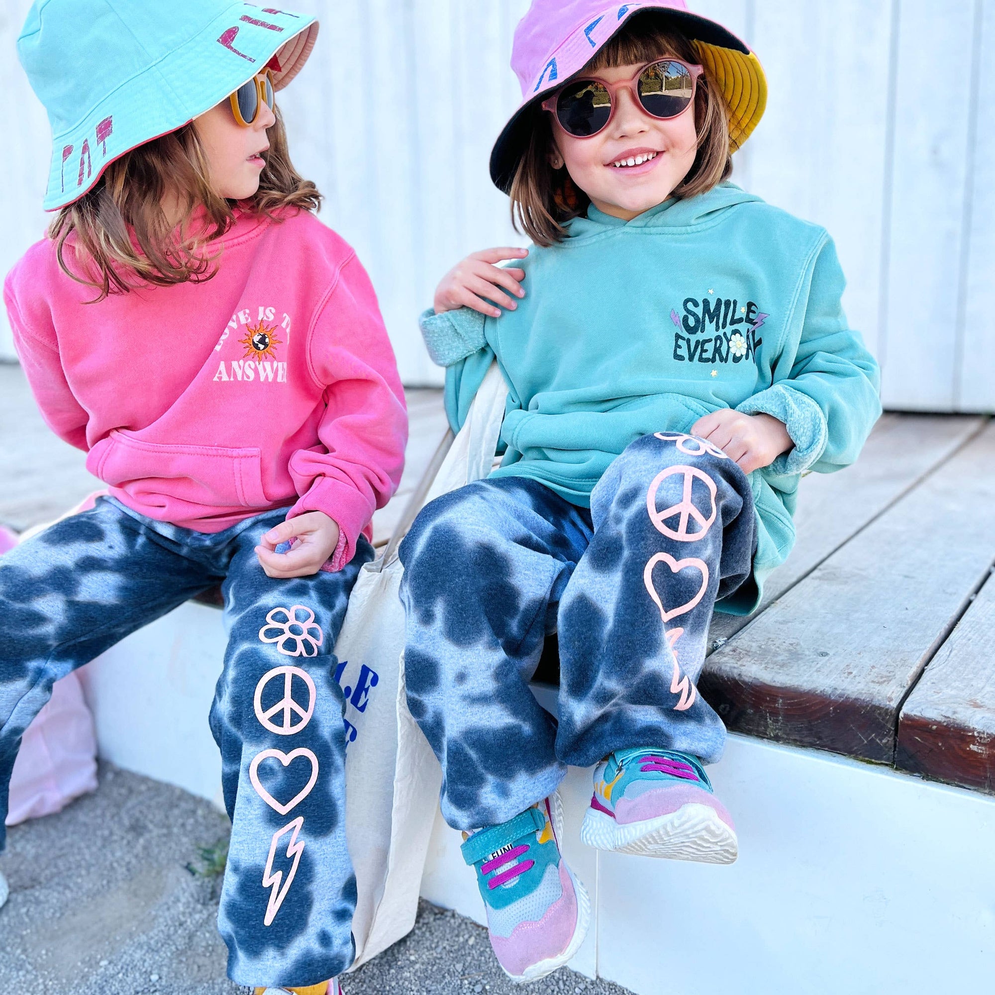 Kids Tie Dye Peace Jogger Pant