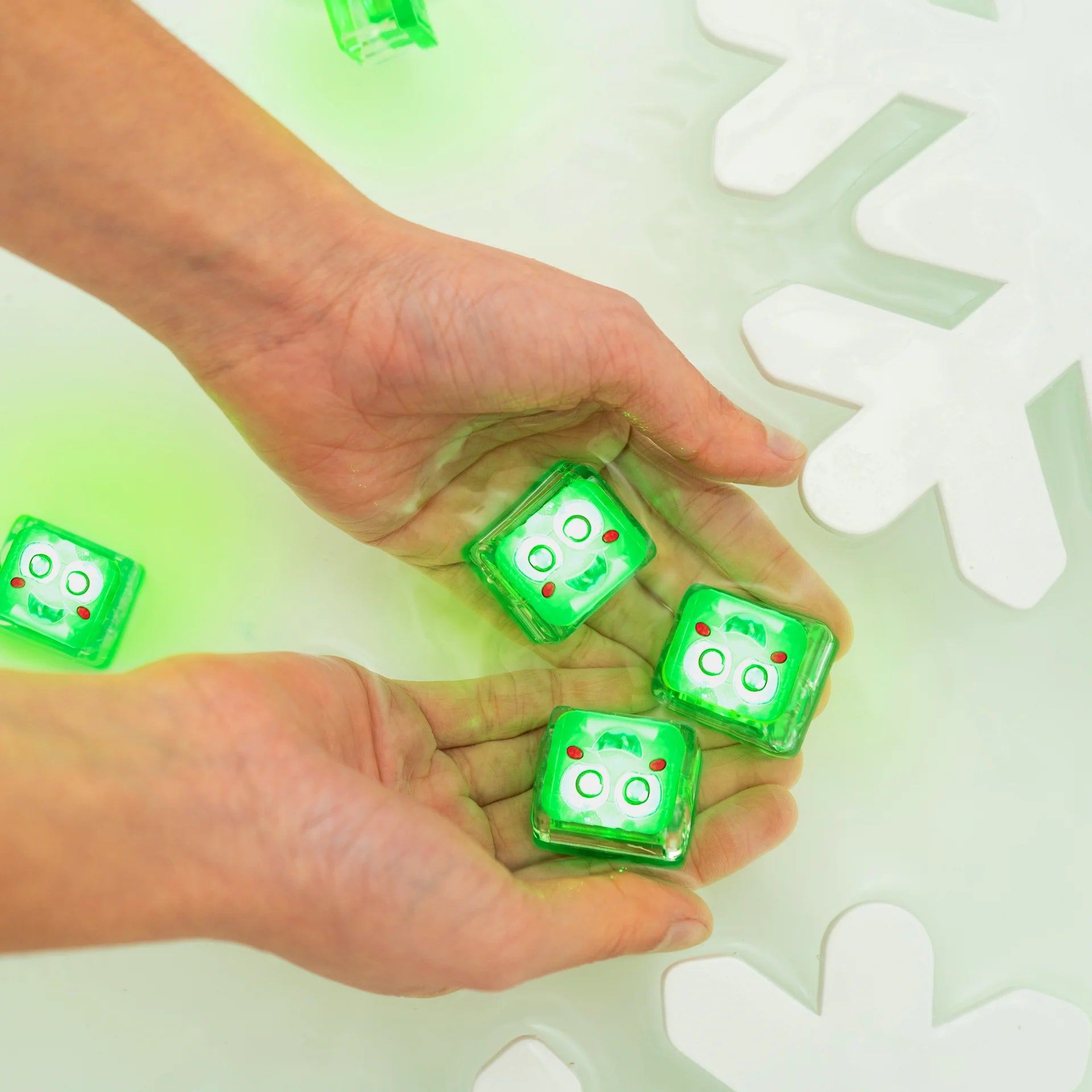 Christmas Pal Light-Up Cubes
