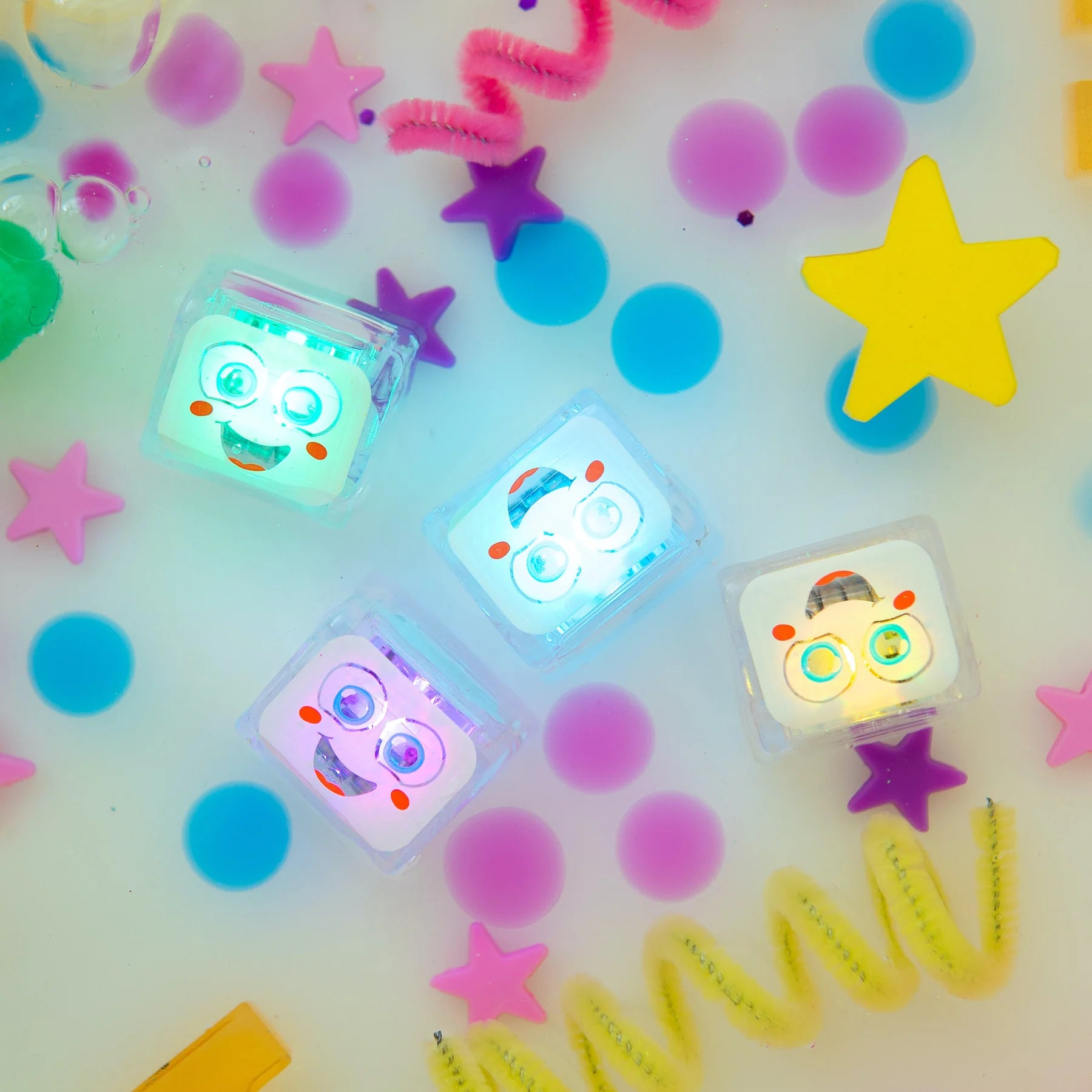 Party Pal - Glo Pals Light-Up Cubes Sensory Toy