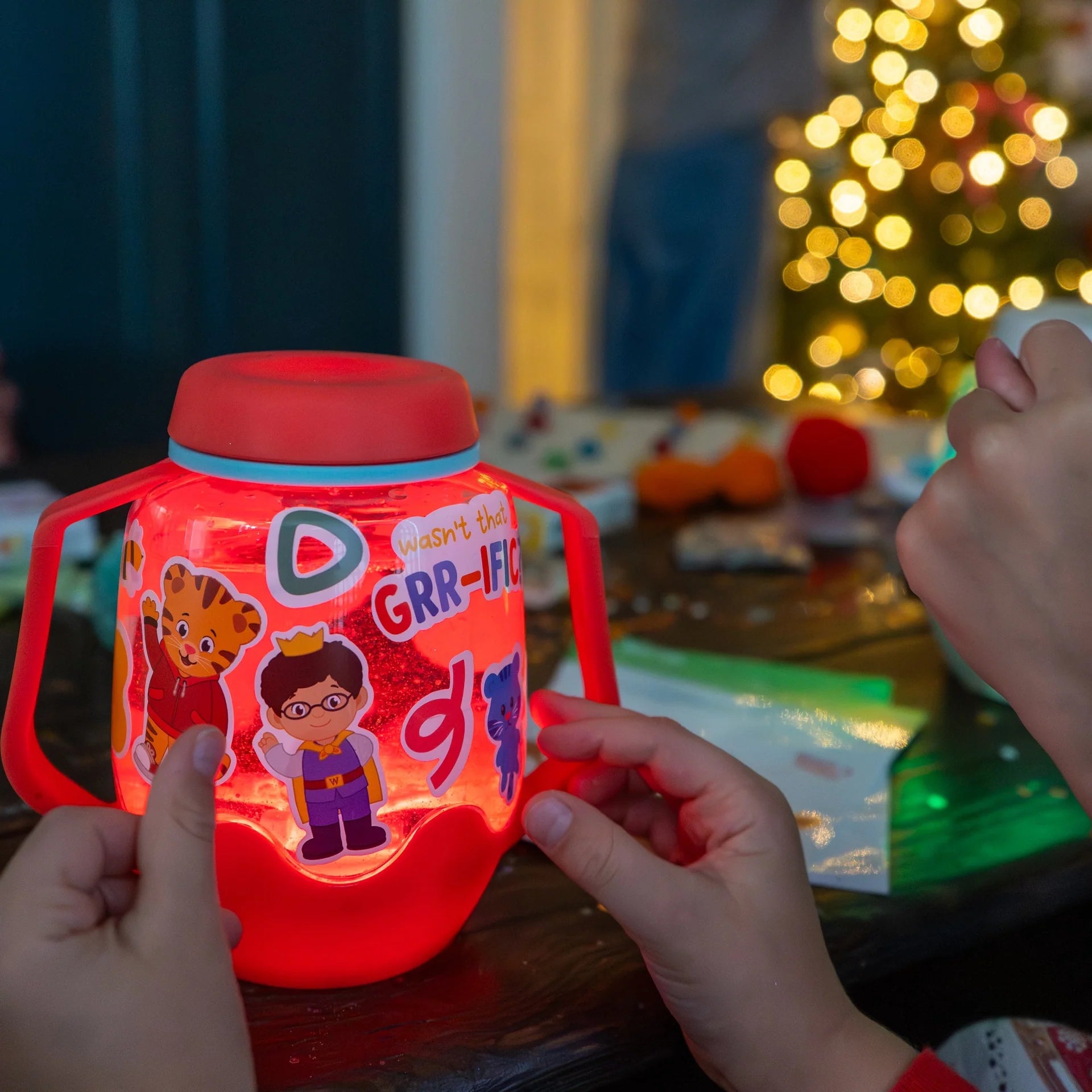 Daniel Tiger Glo Pals Gift Set