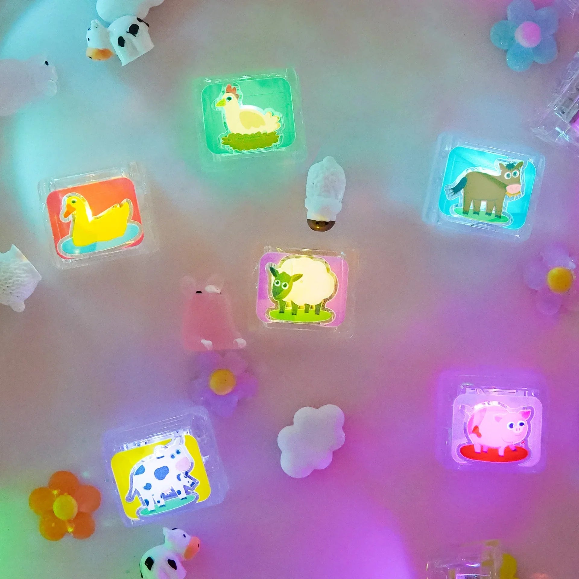 Farm Frenzy Light-Up Cubes 6-Pack
