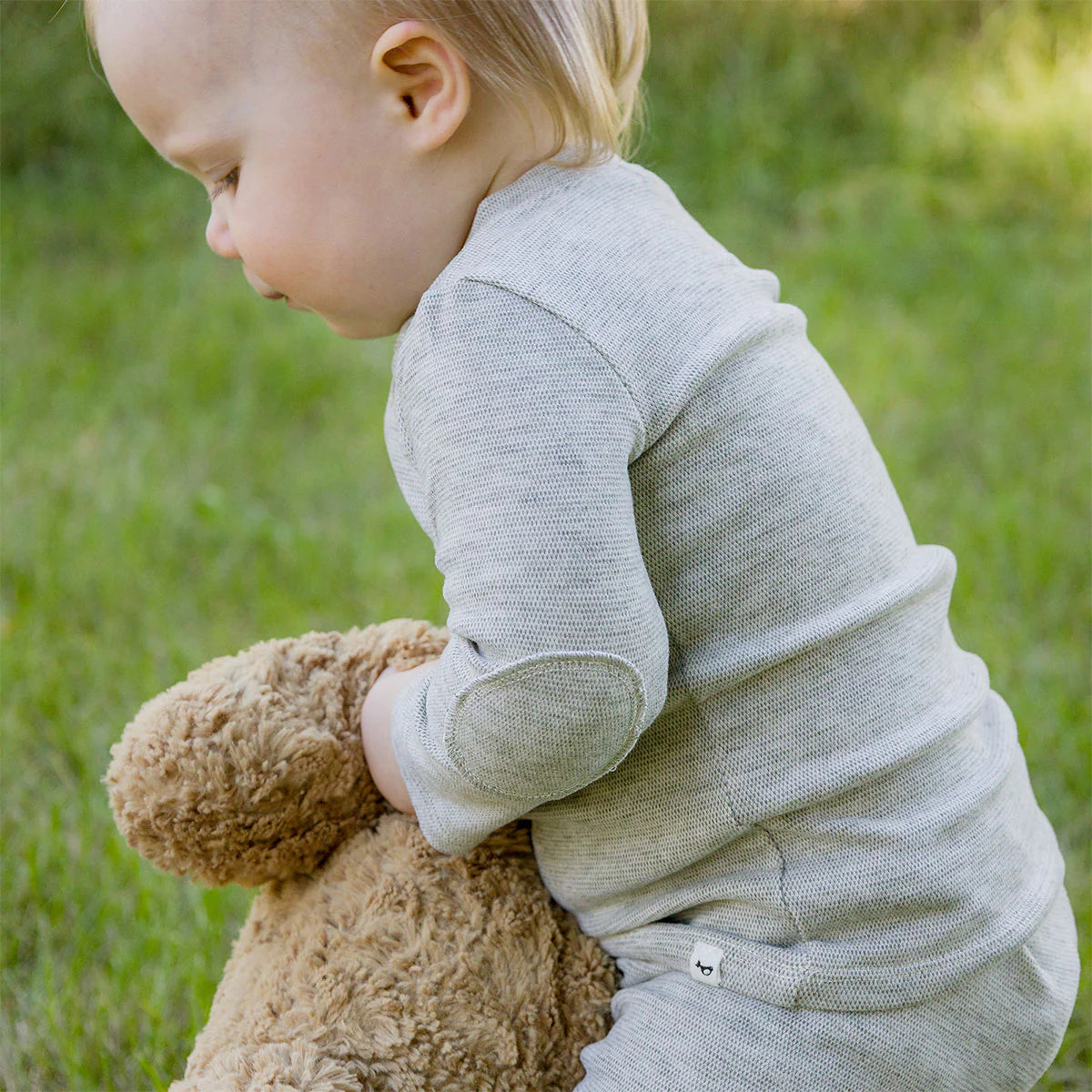 Honeycomb Elbow Patch Henley Set in Sand